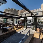 Maison d'hôtes Restaurante Puerta Del Alcazar 3*