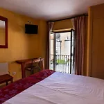 Maison d'hôtes Restaurante Puerta Del Alcazar 3*