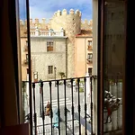 Maison d'hôtes Restaurante Puerta Del Alcazar Ávila