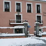 Maison d'hôtes Restaurante Puerta Del Alcazar 3*