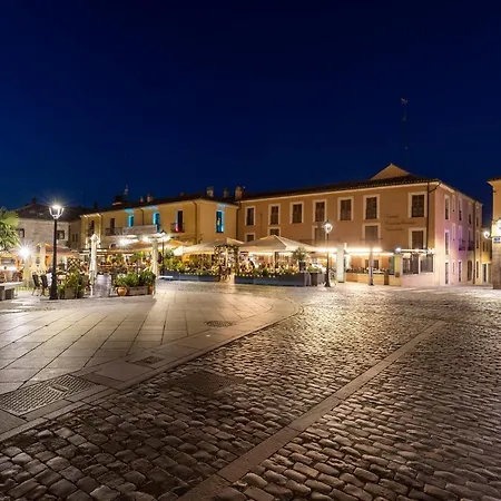 Restaurante Puerta Del Alcazar Vendégház 3*
