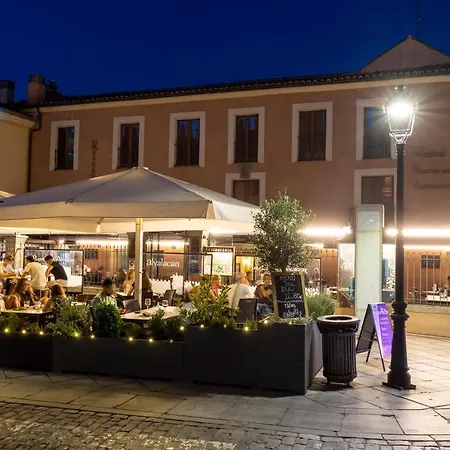 Restaurante Puerta Del Alcazar Penzion Ávila