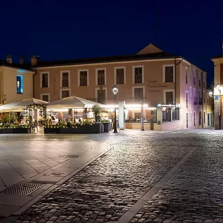 Restaurante Puerta Del Alcázar 3*