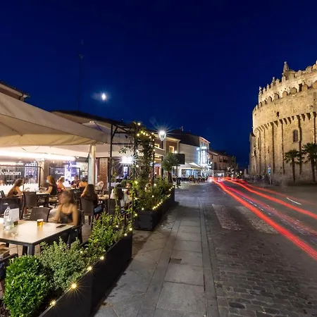 Restaurante Puerta Del Alcazar 2* Avila