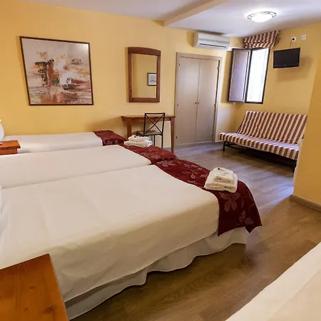 Restaurante Puerta Del Alcazar Pensionat 2*