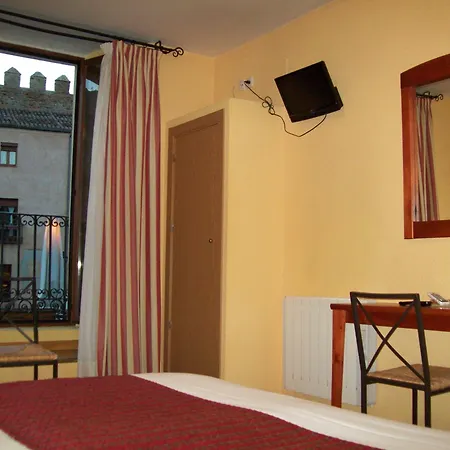 Restaurante Puerta Del Alcazar Penzion Ávila