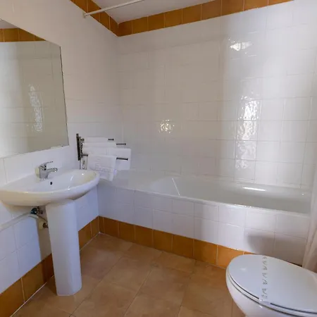 Restaurante Puerta Del Alcazar Vendégház