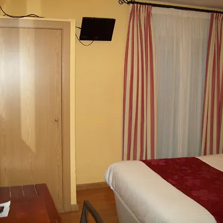 Restaurante Puerta Del Alcázar Pensión