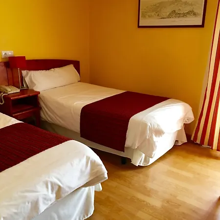 Restaurante Puerta Del Alcazar Gasthof 3*
