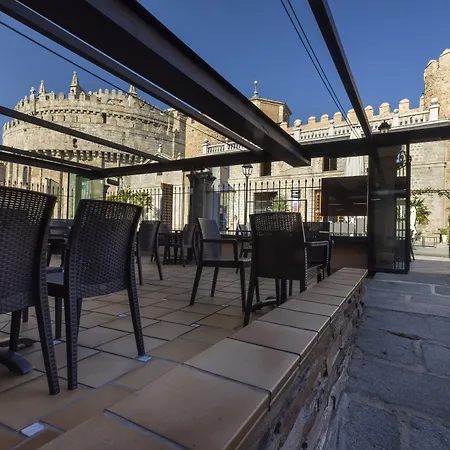 Restaurante Puerta Del Alcazar 3*