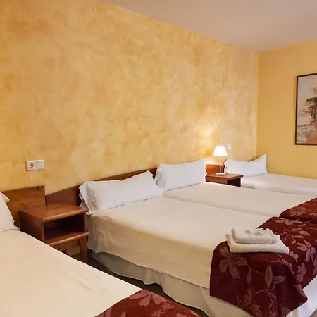 Maison d'hôtes Restaurante Puerta Del Alcazar 3*