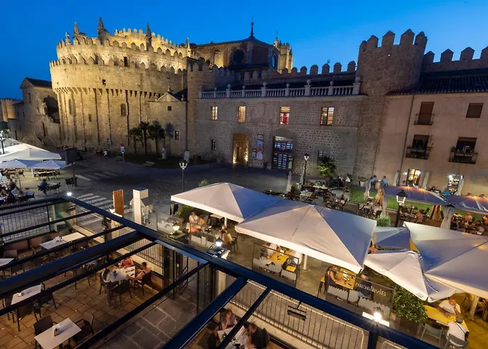 بيت ضيافة Restaurante Puerta Del Alcazar 3*