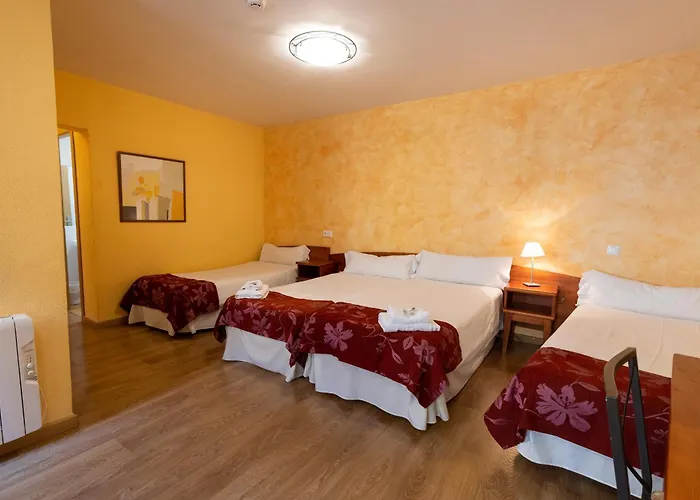 招待所 阿卡萨之门旅馆及餐厅 Ávila