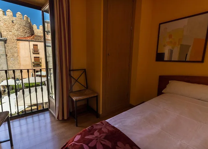 Guest house Restaurante Puerta Del Alcazar 3*