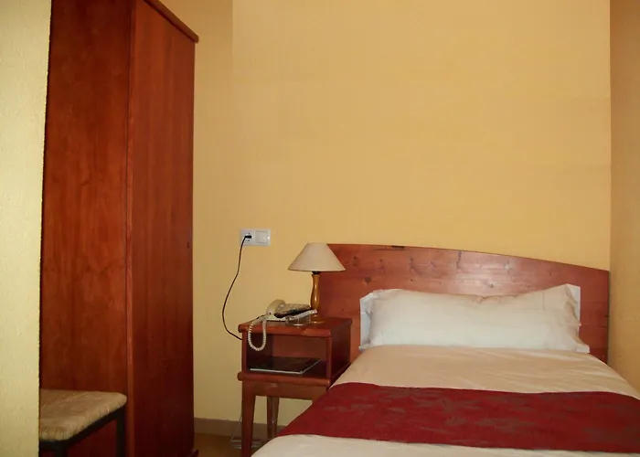 招待所 阿卡萨之门旅馆及餐厅 3*