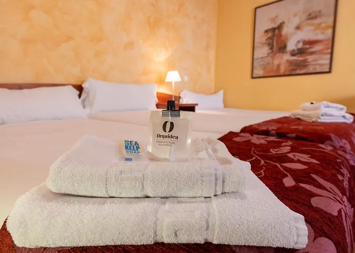 بيت ضيافة Restaurante Puerta Del Alcazar