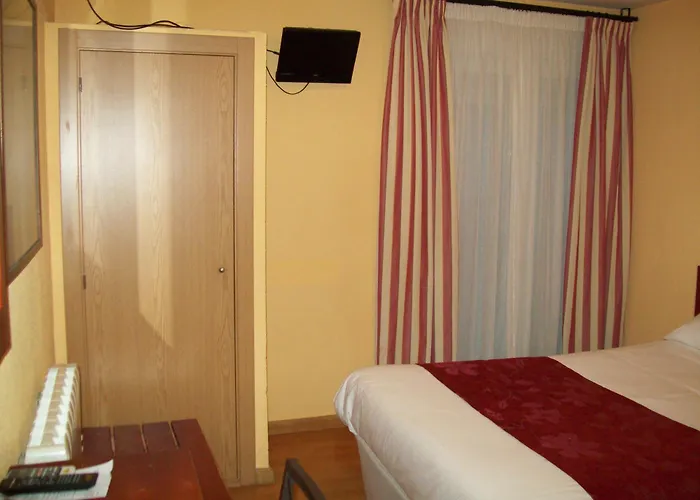 阿卡萨之门旅馆及餐厅 招待所