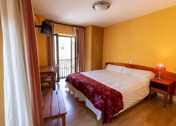 Restaurante Puerta Del Alcazar بيت ضيافة