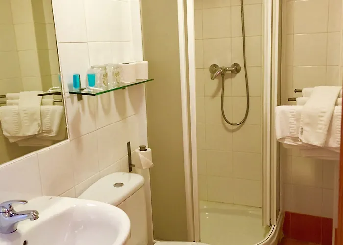 招待所 阿卡萨之门旅馆及餐厅 Ávila